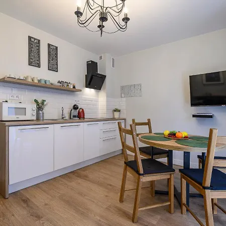 Visitzakopane Lesny Apartment * ザコパネ