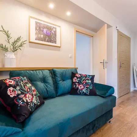 Visitzakopane Lesny Apartment * ザコパネ