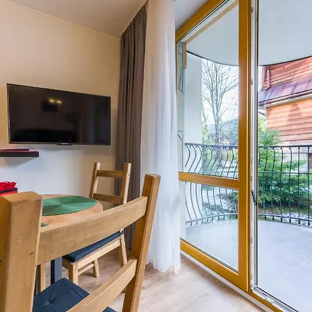 アパート Visitzakopane Lesny Apartment ザコパネ